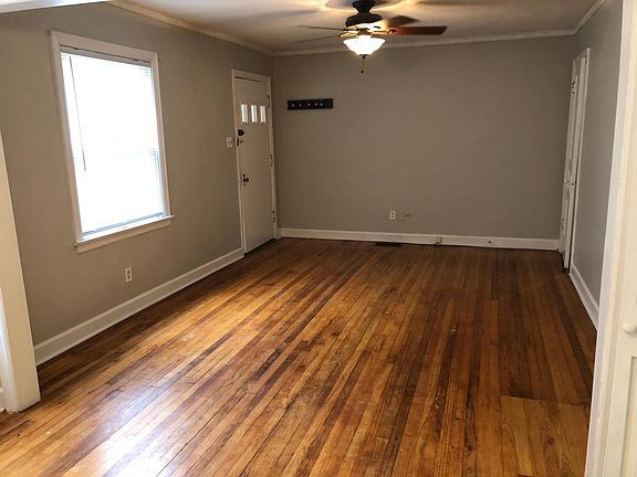 2nd image of 953 Wrenwood St #1