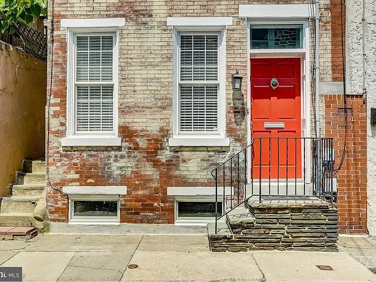 4447 Baker St — Photo 1
