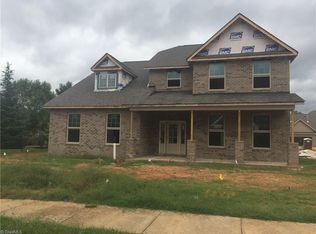 1073 Old Stone Ln, Kernersville, NC 27284