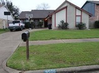 9506 Kingsvalley St, Houston, TX 77075