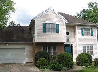 7569 Longmeadow Ln, Athens, OH 45701