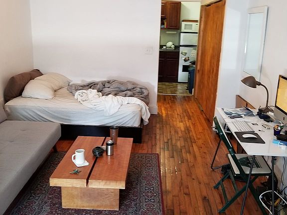 3rd image of 61 Wyckoff Ave #1E