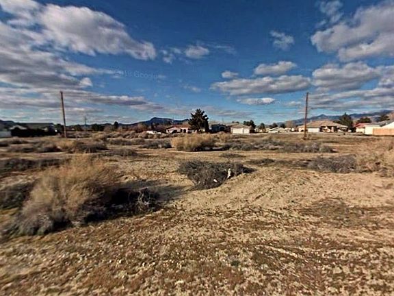 2nd image of 900 Enchanted Mesa St