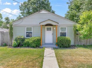 2409 Livesay Rd, Chesapeake, VA 23323