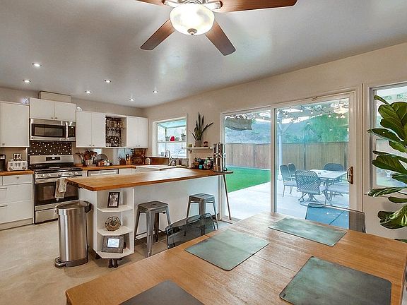 3rd image of 11036 Avenida Maria