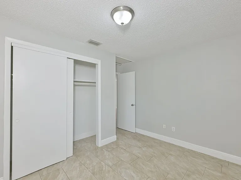 15616 Avalon Ave #2 — Photo 20