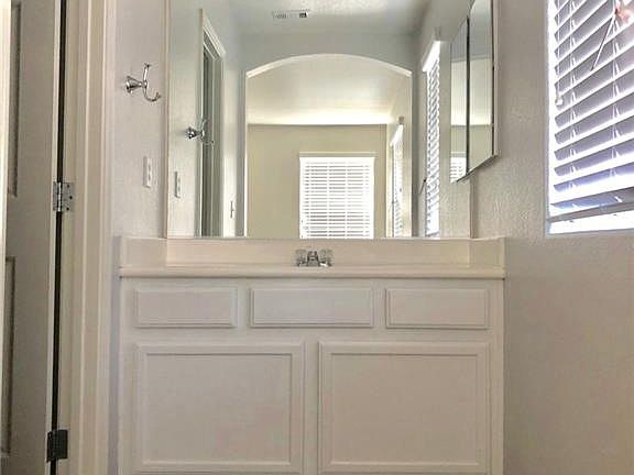 5th image of 5083 Groveland Ave