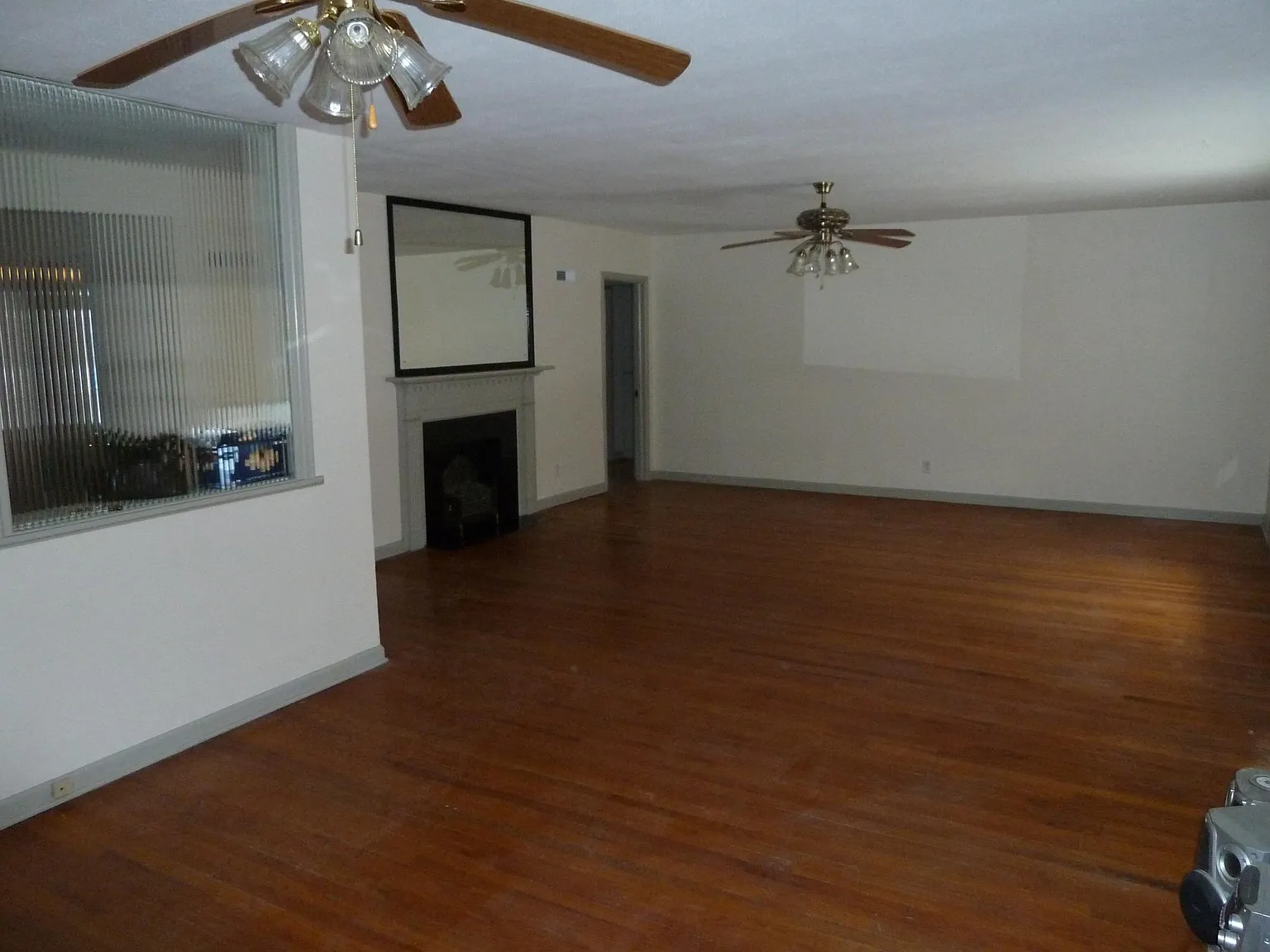 3 bed, 1900 sqft, $1,750 — Photo 2