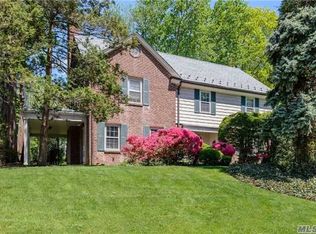 33 Orchard Farm Rd, Port Washington, NY 11050