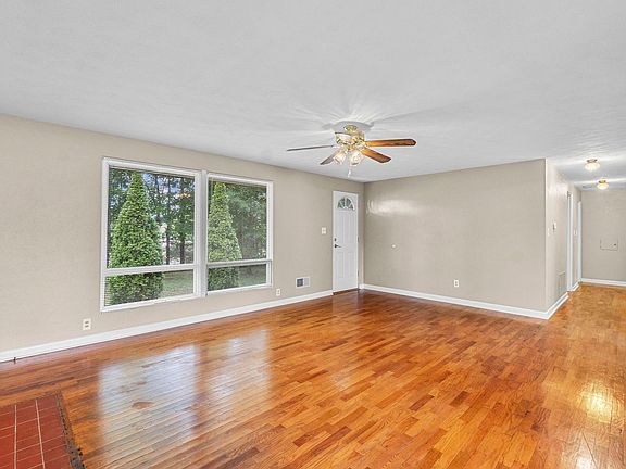 4th image of 2522 Boutin Dr