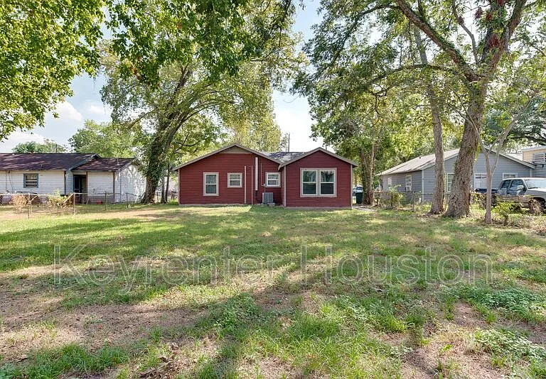 7601 Springdale St — Photo 25