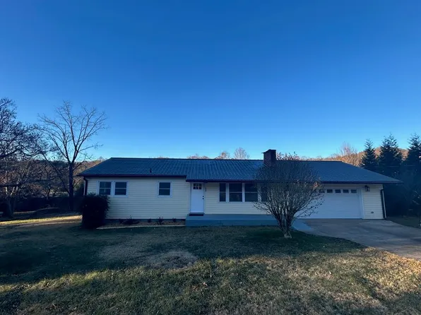 448 Baird Cove Rd, Franklin, NC 28734