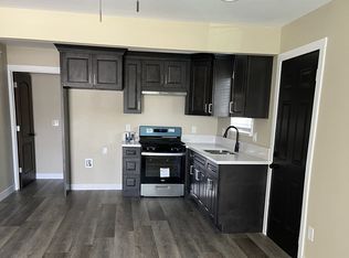 870 Charles Ln APT 1, Porterville, CA 93257