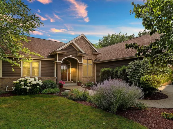 8112 100th AVENUE, Pleasant Prairie, WI 53158