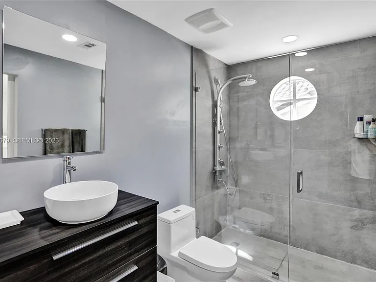 3135 Gifford Ln #A — Photo 13
