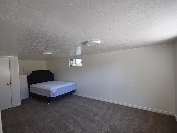 2nd image of 356 E Harvard Ave Room Basement