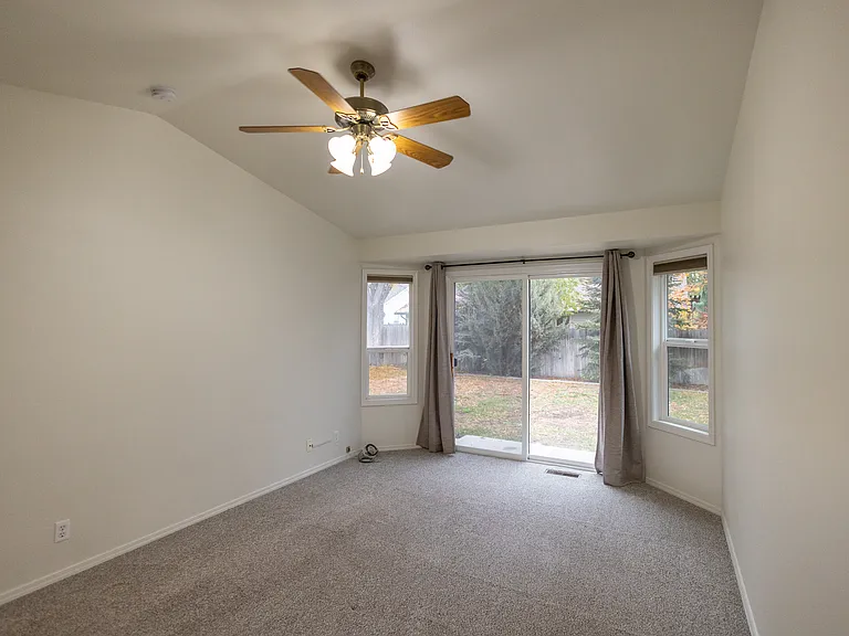 164 S Silverwood Way — Photo 24
