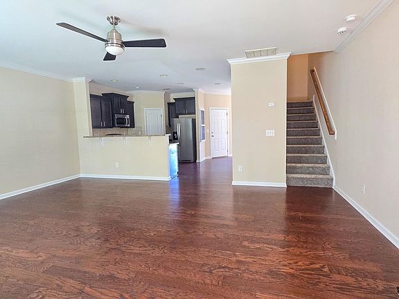 2nd image of 1007 Ileagnes Rd