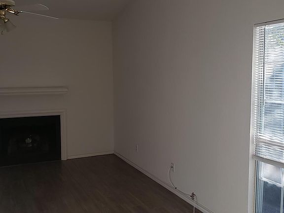 3rd image of 3605 W Northgate Dr APT 209