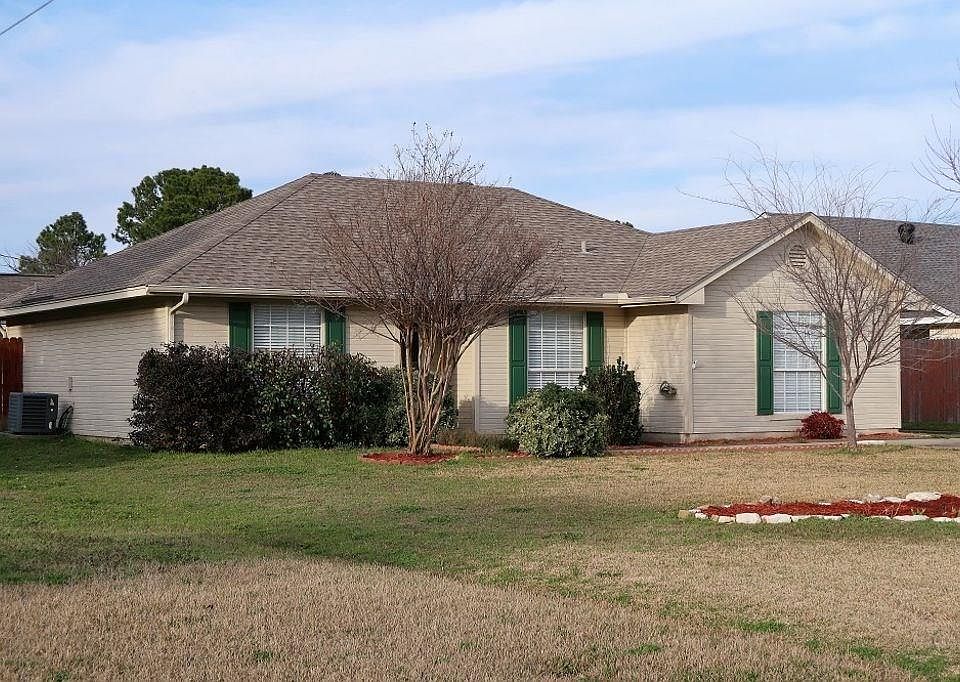 1st image of 602 Concho Dr