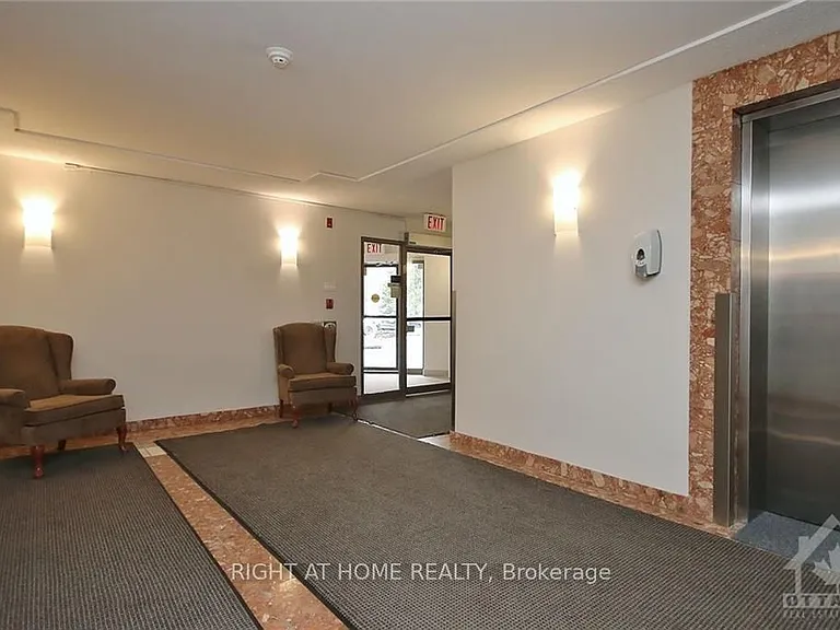 260 Brittany Dr #414 — Photo 16