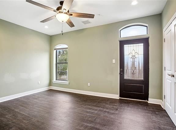 4th image of 608 Harrison Ave #2B