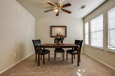 5th image of 2832 Park Place Dr