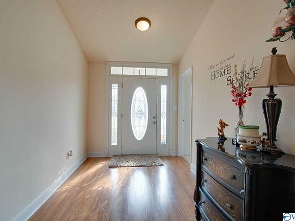 4th image of 2701 Slate Dr SW