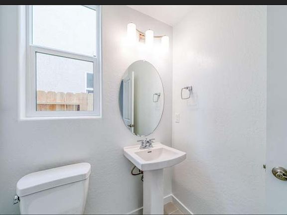 4th image of 6196 W Willis Ave