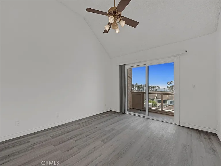 630 Island View Cir — Photo 18
