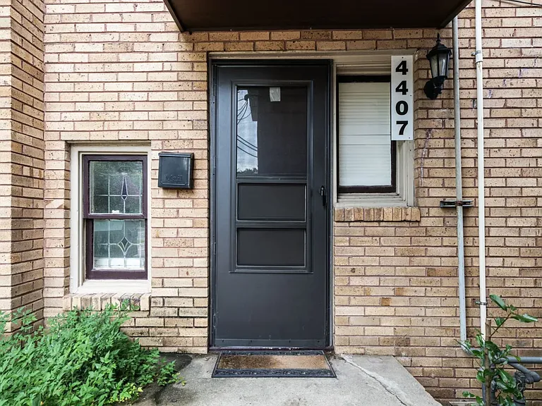 4407 Stanford St — Photo 16
