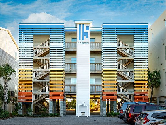 3rd image of 115 E Arctic Ave #2B