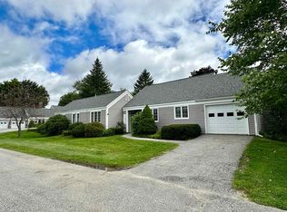 124 Hilltop Pl, New London, NH 03257