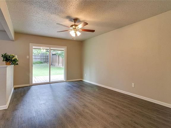 3rd image of 7820 Kermit Ave