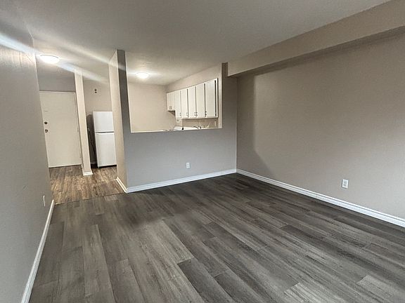 3rd image of 247 Durand St #9
