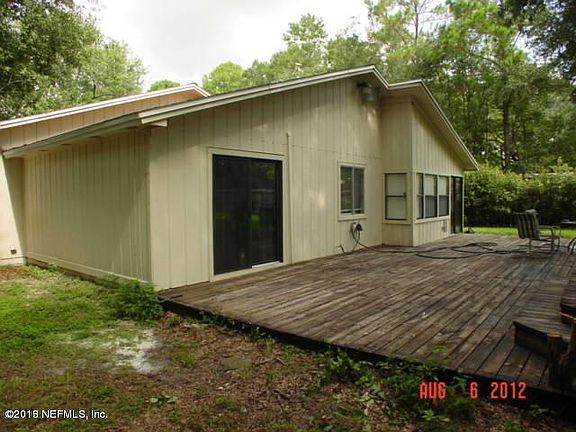 1595 Greenwood Back Deck