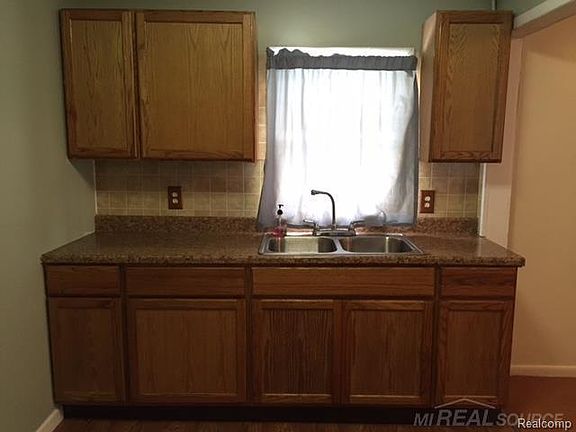 4th image of 4966 Hobson Ave