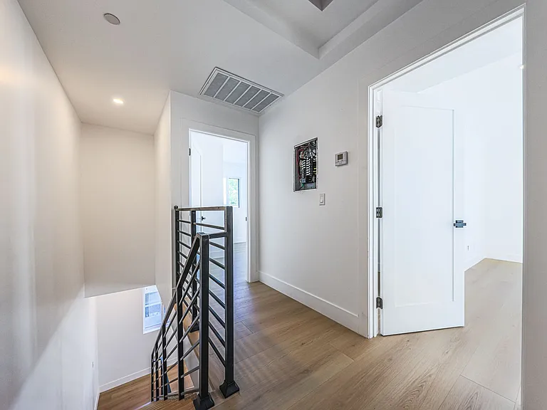 Never Before Lived in Luxury Townhomes 2 Blocks from WeHo! — Photo 30