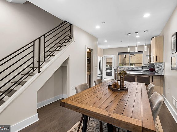 3rd image of 2215 League St
