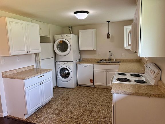 2nd image of 3486 Roswell Dr