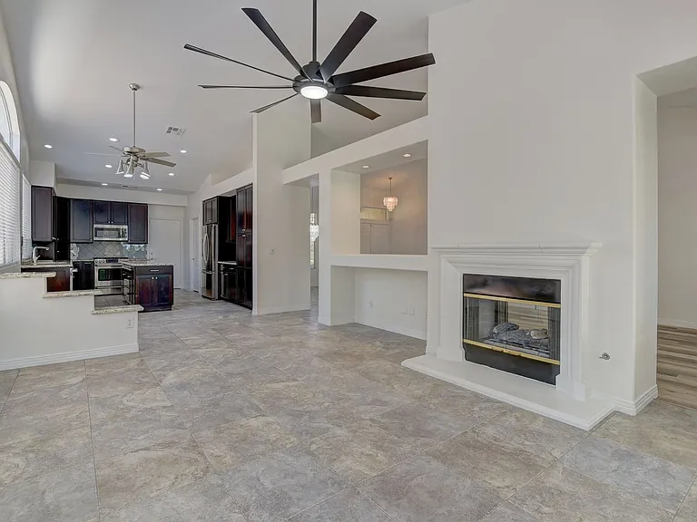 8437 Willowleaf Ct — Photo 15