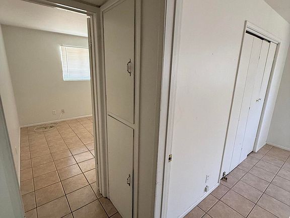 4th image of 1617 E TURNEY Avenue