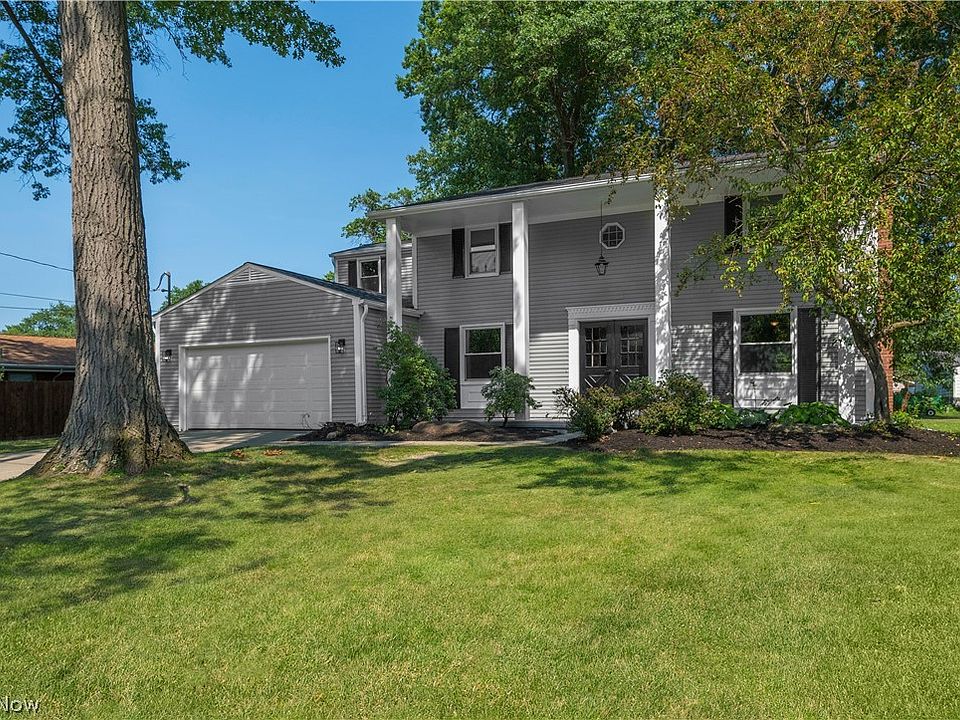 1st image of 4829 Woodview Dr
