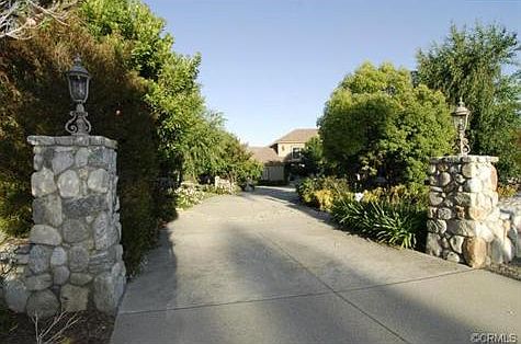 3rd image of 808 Brigham Young Dr