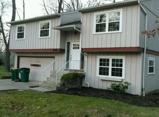 10480 Woodchuck Ct, Twinsburg, OH 44087