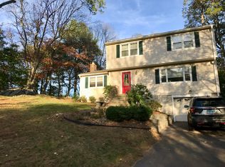 4 Briarcliffe Trl, Old Saybrook, CT 06475