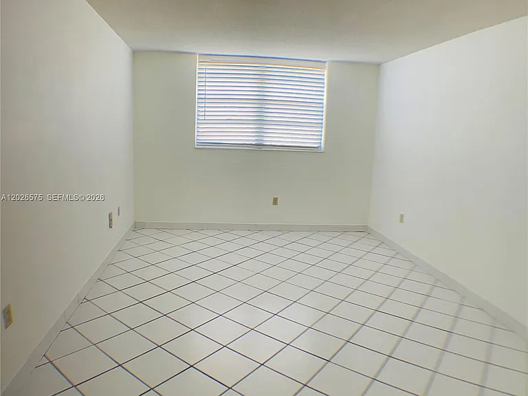 12590 NE 16th Ave #610 — Photo 10