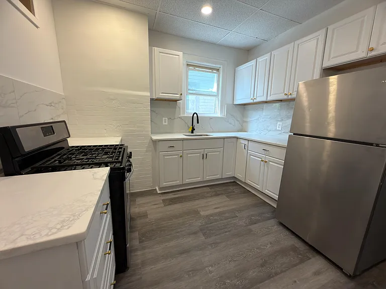 37 Armstrong Ave #1 — Photo 6