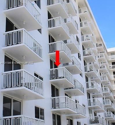 2nd image of 401 Ocean Dr APT 522