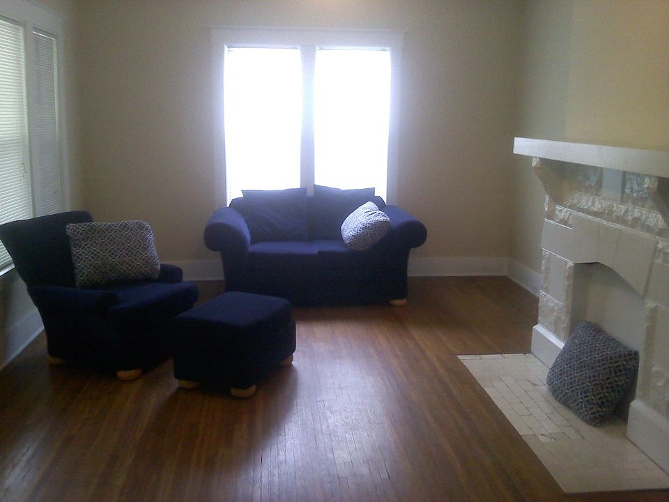 2nd image of 1918 Ashwood Ave APT 1
